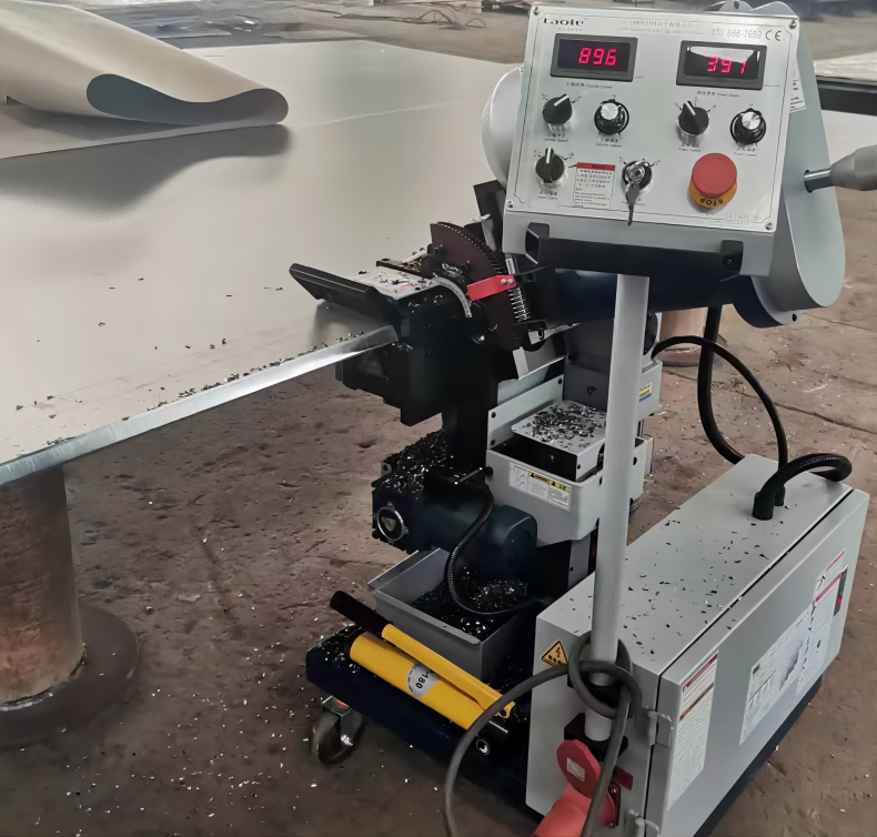 Automatic walking edge milling machine