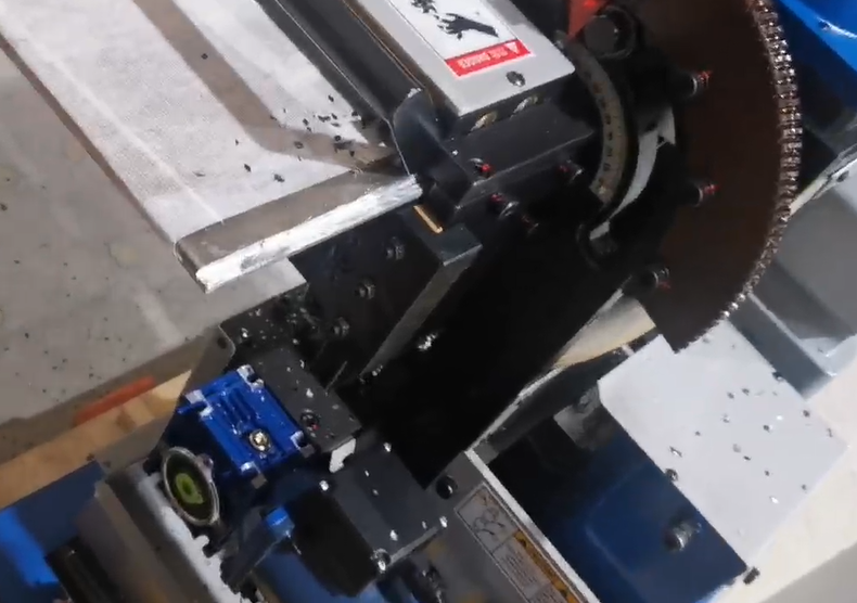 GMM-60L plate milling machine